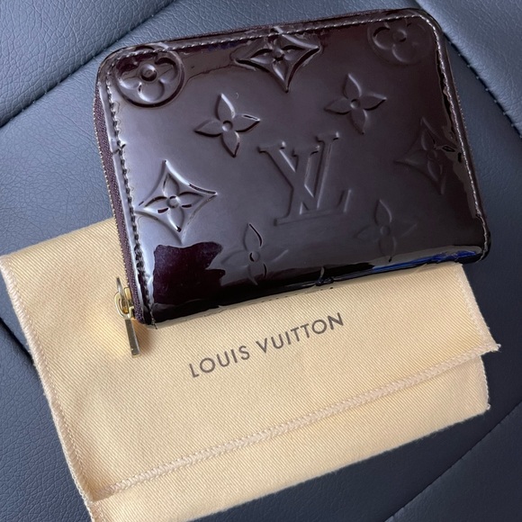 Louis Vuitton Handbags - Louis Vuitton Zippy Coin Purse/Cardholder Compact Wallet Vernis Amarante